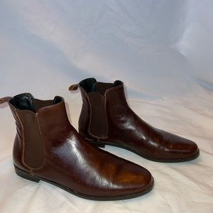 Zara Leather Chelsea Boots